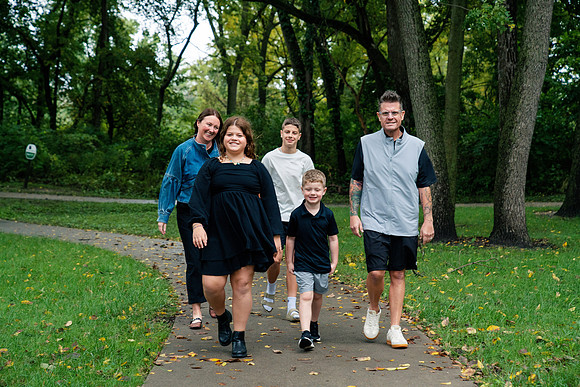 A7402169-a